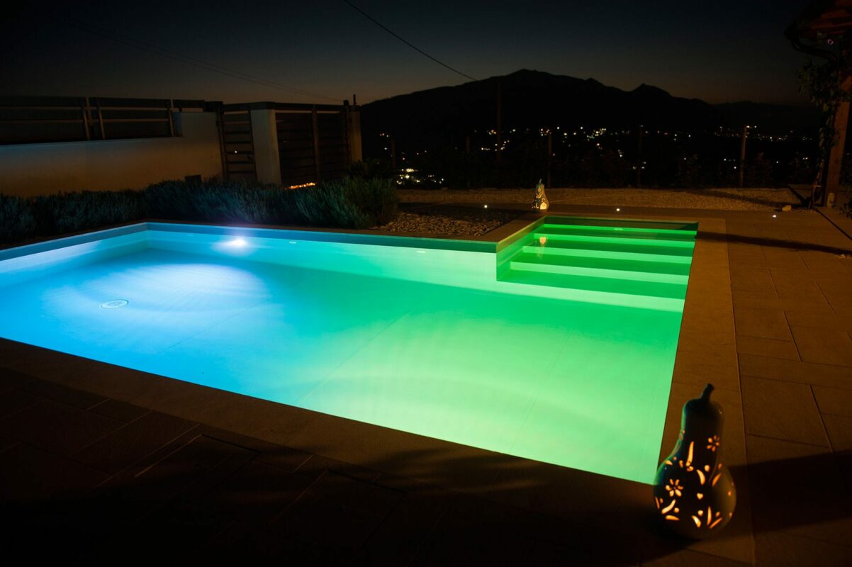 Light™ Luz led Sumergible para Piscinas