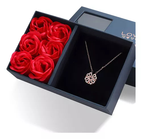 🌹✨ Caja de Rosas + Collar 4 Corazones Dorado 💝 ¡San Valentín Perfecto!